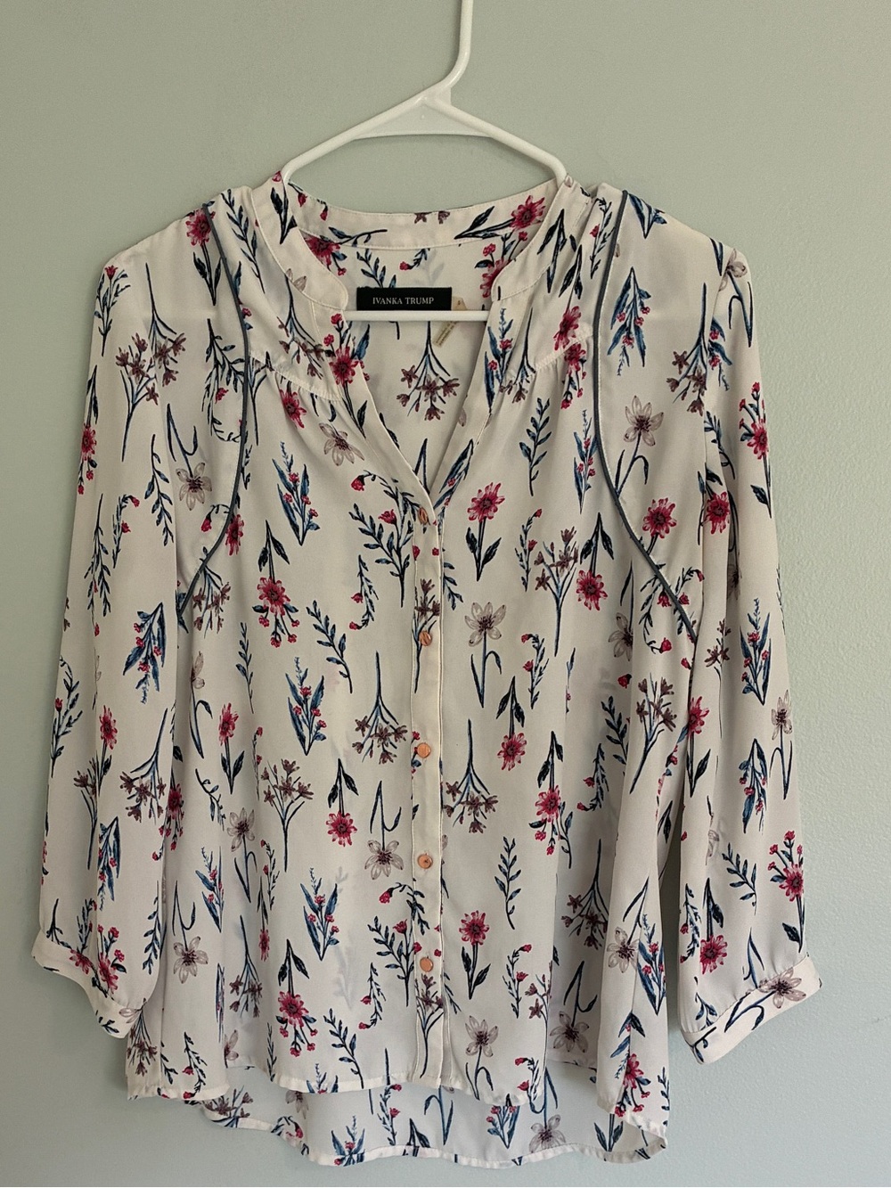 Ivanka Trump White Floral Gold Button-Front Blouse